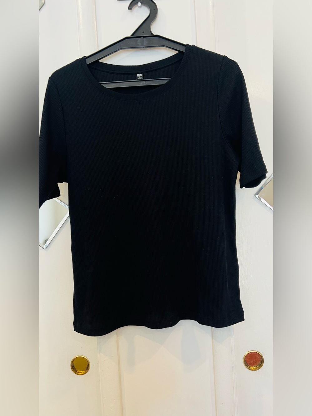 Uniqlo Black Women's Ribbed Short-Sleeve Top size XL